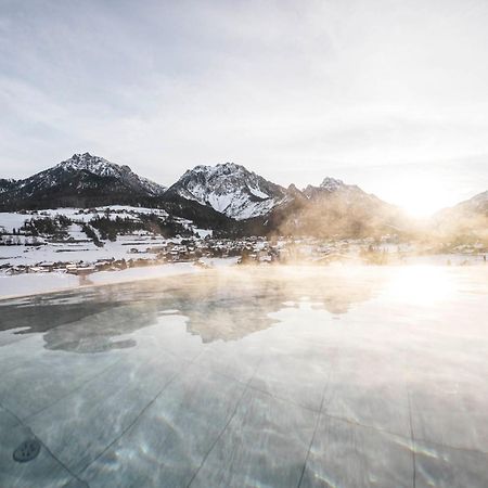 Excelsior Dolomites Life Resort Сан-Віджиліо-ді-Мареббе Екстер'єр фото