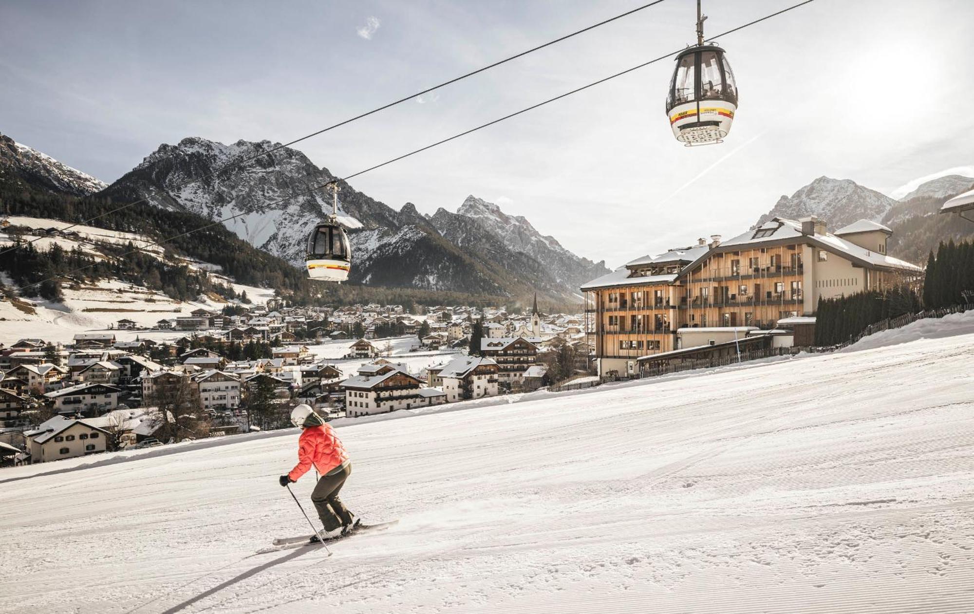 Excelsior Dolomites Life Resort Сан-Віджиліо-ді-Мареббе Екстер'єр фото