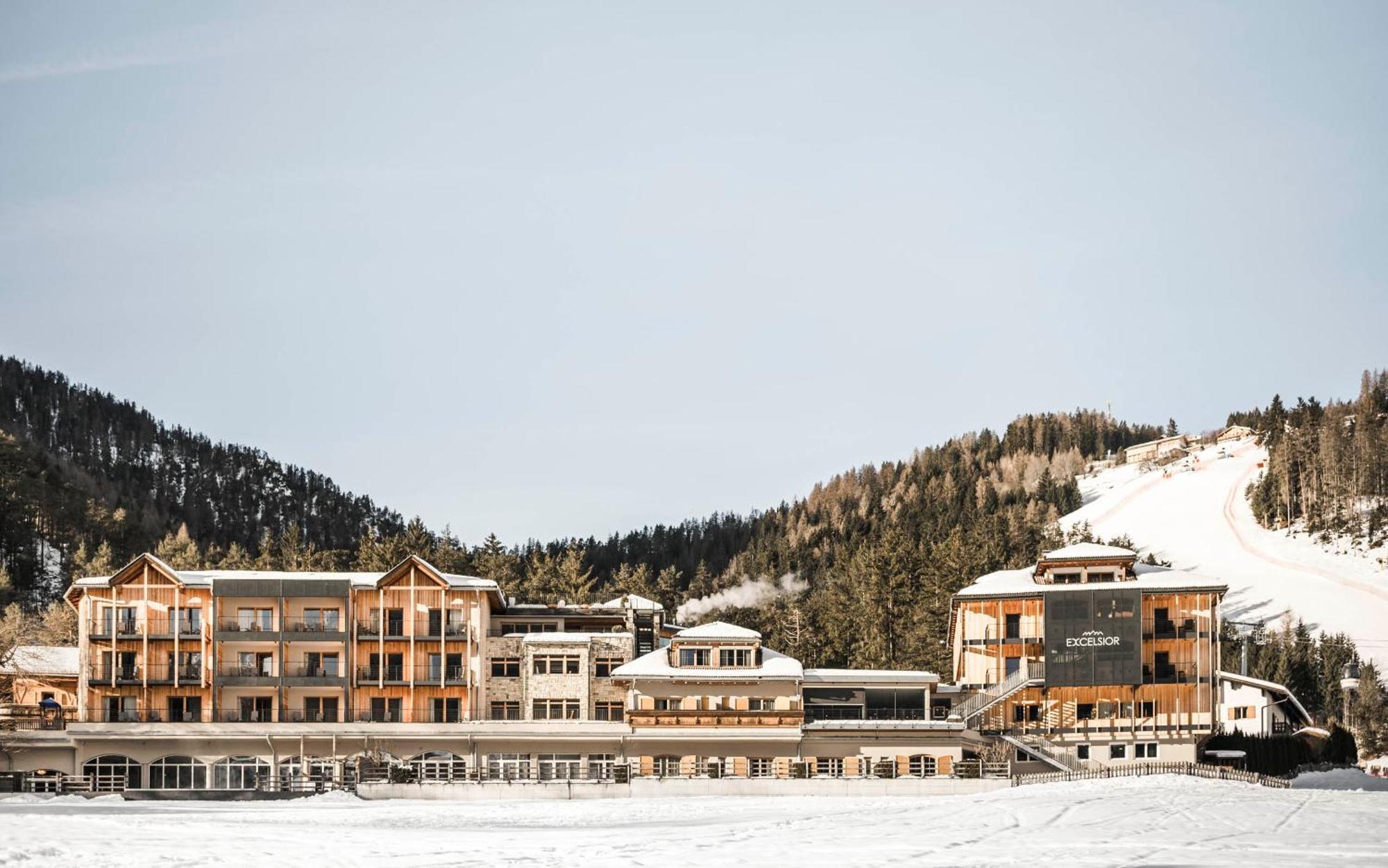 Excelsior Dolomites Life Resort Сан-Віджиліо-ді-Мареббе Екстер'єр фото